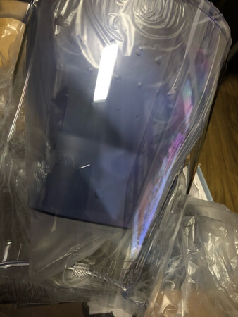 之前家里用了，现在自己在外面，一直没时间用，烧壶热水，现在也省事了，正好凑着双十一的热潮买一送一带过来备用着，只是家里还有一个带紫外线照射的水壶这个就先存着吧，就是滤芯要多倍几个了，价格出奇的~，真的很不错