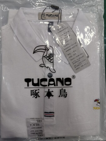 快递包装还是可以的，时间接近6，超过我的逾期。衣服还可以，比较合身，不过没有体验到丝光棉的感觉，一会穿上看看吧。