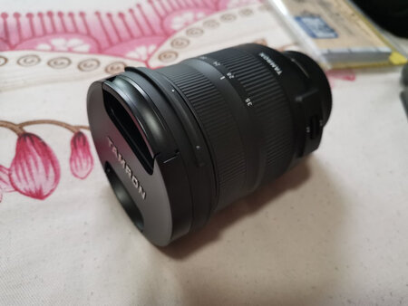 小巧轻便，成像不错，价格合理。