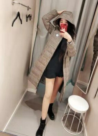 肤色自然，是我想要的颜色，弹性特别好，穿上以后感觉腿更匀称修长了，塑身效果杠杠的，裆部前后镂空设计，内内穿丝袜外面，上洗手间不用脱丝袜，特别方便，点赞！