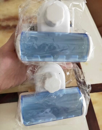给家里的娃放牙刷用的，方便！简洁！