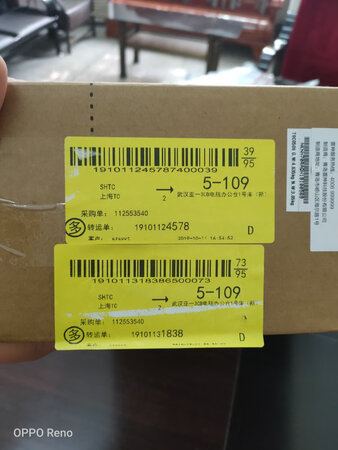 包装保护：完好就是有两张单子
跑分评测：跑分还行
外形外观：这个系列的机子全都是这样的显示器外边框缝隙过大侧面还会晃动。我买两次第一次拒收了这是第二次急用电脑将就这用把
画面品质：一般
游戏效果：还行
运行速度：也就那样散热不错