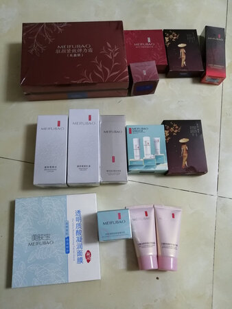 是正品，水乳不够用，买多点备用，用美肤宝有段时间了，感觉挺不错，老板也很好送了好多赠品，用完回回购的