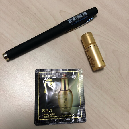 一般 滋润度不明显，像一层蜡似的