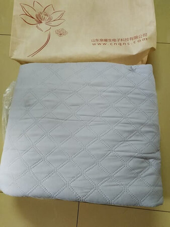 电褥子收到了，注水的挺好的，不上火，温度过高自动断电，挺满意的，发的圆通快递，也挺快