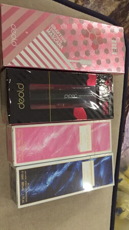 活动买的 很划算哦 用着挺显长的 还没有苍蝇腿 准备再囤一支