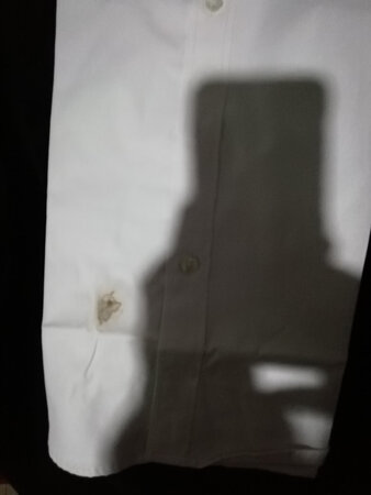 很早买了，朋友明天结婚当伴郎穿的，今天刚拆开，很失望，也不知道是个什么东西，