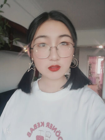衣服质量好，很大方