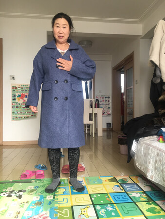 衣服很不错穿着有点大