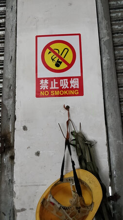 粘贴方便，提示醒目。很好的产品，到货速度快。