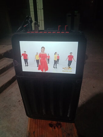生意还是可以的，就是小了一点。