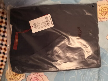 颜色一样，不错不错，价格低
