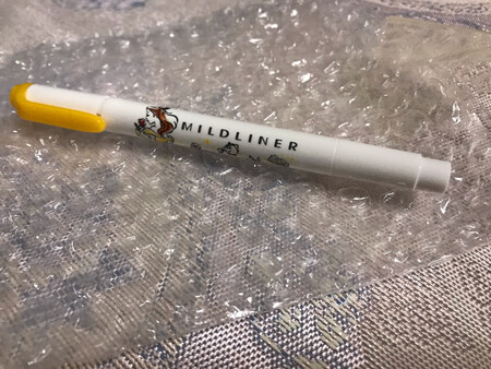 好不容易等到它啦！虽然只买一支，但卖家还是很细心地裹了泡沫纸，还有一个小快递盒。笔也是真的很好看鸭！绝对好评！