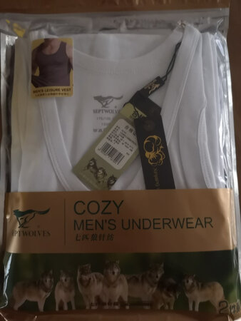 双色的，但白色明显比黑色的好！