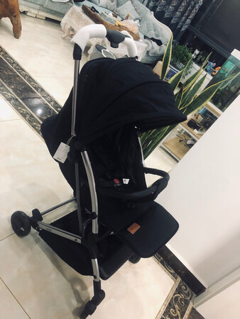 还不错很喜欢 虽然没有什么赠品 车子还行