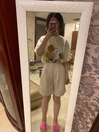 裤子质量很不错，这个长度很满意，杏色很好看