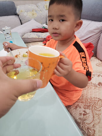穿着倒是挺舒服的，就是感觉不大好看?????