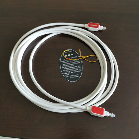 京东配送，那就是快啊，线接口看着比蓝色的结实，好评