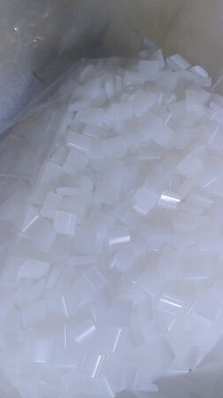 这是第二次买了，质量很好，加热融化后的胶，很干净，没有异味。