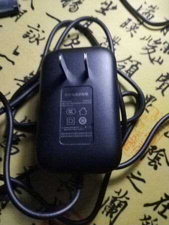 和usb3.0转接头一起使用，插上刚买的移动硬盘，用起来方便极了