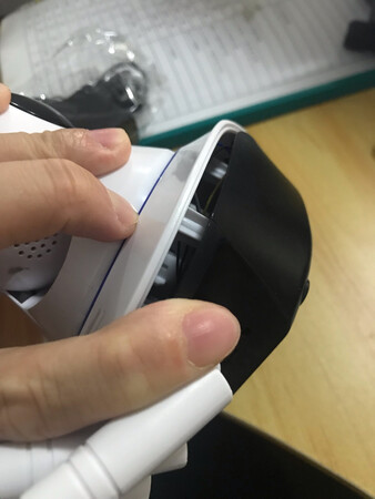 小作坊产品非常差，机器的包装品牌 厂址什么都没有，连最基本的产品参数都没有，机身一堆划痕的旧机器，最后发现，客户评价里有几个客户跟我遇到的情况类似，机身4个固定螺丝只拧一个就能出厂！更可笑的是客服打电话威胁凭什么不退货投诉到京东，张嘴骂娘还要呼死我，能把问题解决的越来越大不知道周围的人有没有给你竖起大拇指