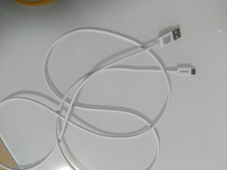 做工好，充电速度快，无发热现象，接口适用安卓系统，品牌值得信赖