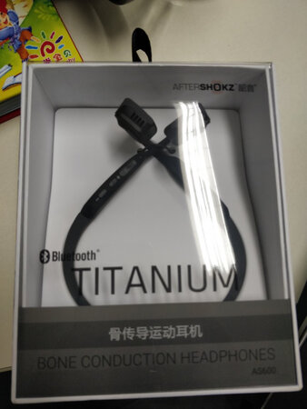 做工质感：手工很好，
音效音质：基本够用，
舒适度：就是能调节就好了
