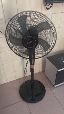 外观设计：可以
档位风速：好
操作方式：易
静音效果：可以
耗电情况：可以
其他特色：好