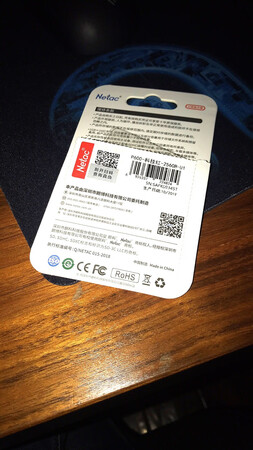从包装上看是正品，装在相机里试一下，非常好用