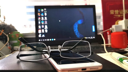 东西非常好，直接下订单，报上度数等，很快就到了。