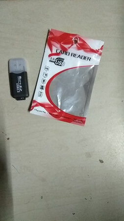 已经收到几天了，一直没时间，内存卡很好用，插入摄像机回放自如，比我在~上买的强多了，谢谢商家还赠送了读卡器。