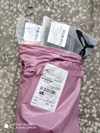 猫人的质量没的说，绒绒细腻柔软，最近买了好几件这个牌子的衣服，都很好，会继续支持