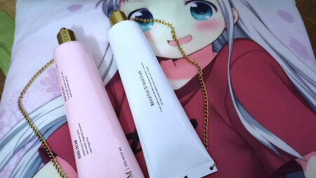 刚拿到，还没用但是闻起来还不错，是正品