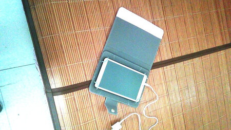 商品付合度以及商品外观都没问题，这种机型我没用过，开不了机咋办？