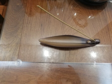 还是挺典雅精致的，是不是有点小了……