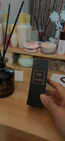 第二次购了，挺喜欢的香味，会考虑一直用