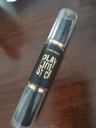 感觉没有老版的圆头使用起来上色准确，这个阴影部分粗了，高光部分还是有结块的情况