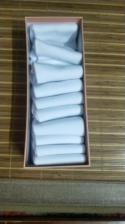 纯棉白色，和图片拍的一样很喜欢，下次还会再买。满意的一次购物。