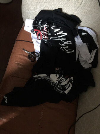 中国李宁……好！京东快递小哥给力
