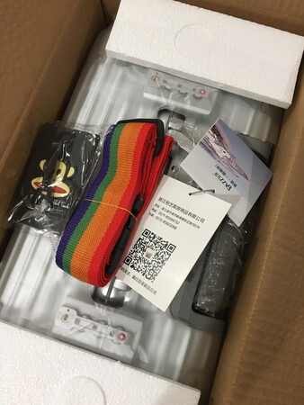 质量不错，设计合理，性价比高，有点超值了，还是不错的。