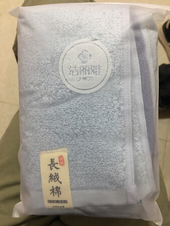 非常实惠好用，吸水性强，京东快递给力，隔天就收到货