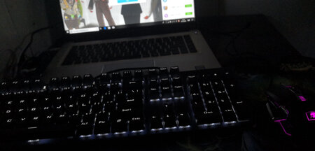 很舒服，LOL手感很好