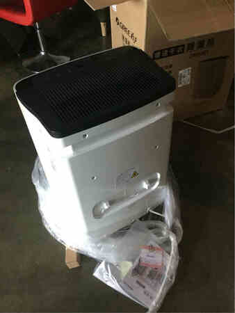 挺好的，双十一买挺划算的，品牌就是不一样，高大上，这天气暂时不需要用，但是看上去很不错，好高大上，期待效果，京东物流给力