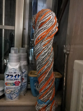 就喜欢这便捷的收纳，的确很方便，拧干水也很便捷，喜欢