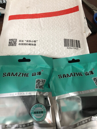 手感好，有分量，水晶头插得很牢，