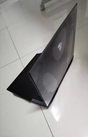 笔记本收到了。刚下单没多久就发货了。物流也很快是调货的。很漂亮。看了好久还是决定买了。