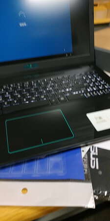 运行速度：快
屏幕效果：大清晰
外形外观：美观