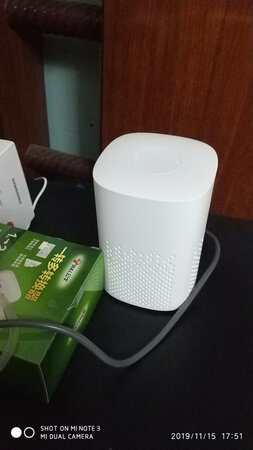 音质音效：音质不错，没什么沙哑之类的问题，叫小爱同学也比较方便，颜值挺高的，不错，值得购买