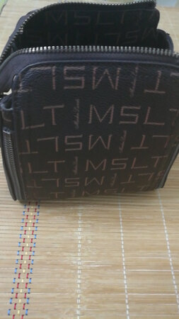 包包很快就收到了，质感不错，好评