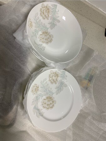包装很好，颜色与质量都不错。